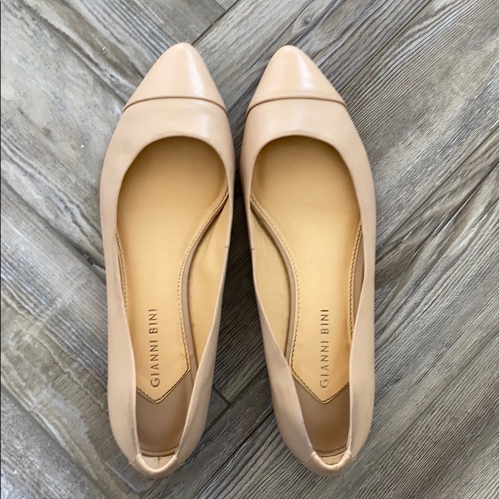 Gianni Bini nude flats